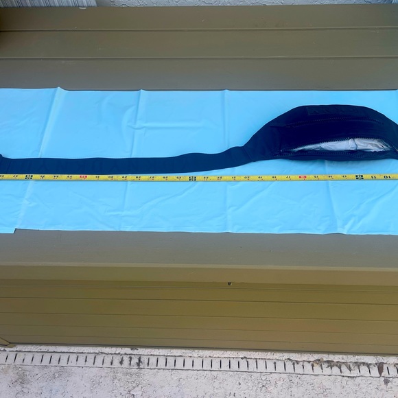 DKNY New with tags Funny bag black - Picture 9 of 9